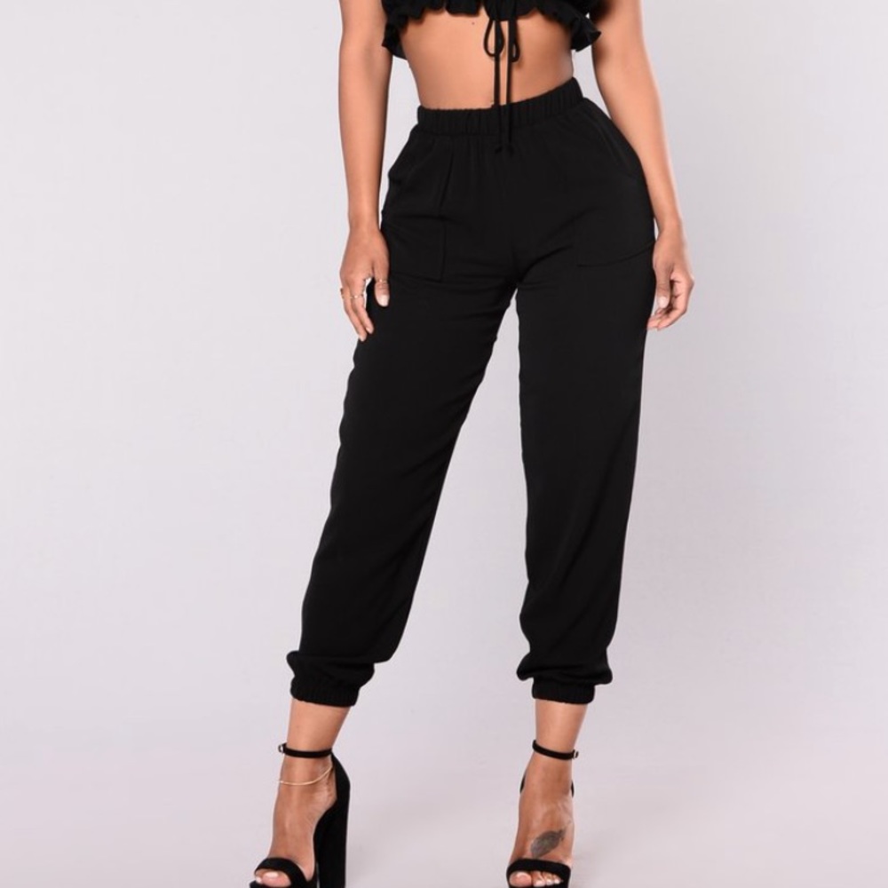 FASHION NOVA JOGGER